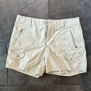 Columbia Lightweight Khaki Shorts